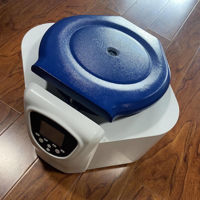 Центрифуга университета 4000rpm больницы лаборатории низкоскоростная легкая для использования